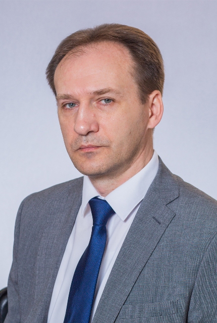 Асадулаев Александр Хидоятович.